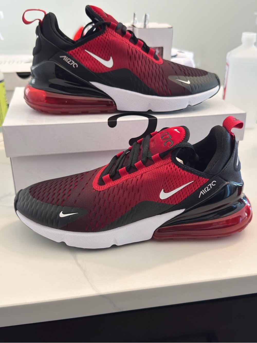 Nike Air Max 270 – Size 9 – Brand New